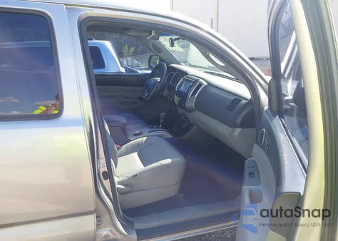 2014 Toyota Tacoma Prerunner V6 z USA, uszkodzony, nr VIN 3TMJU4GN6EM159952